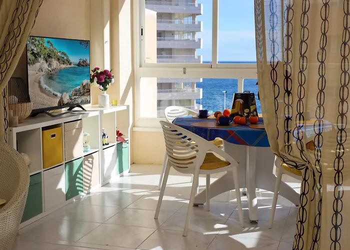 Vainilla, Piscina Y Acceso Directo A La Playa * Κάλπε